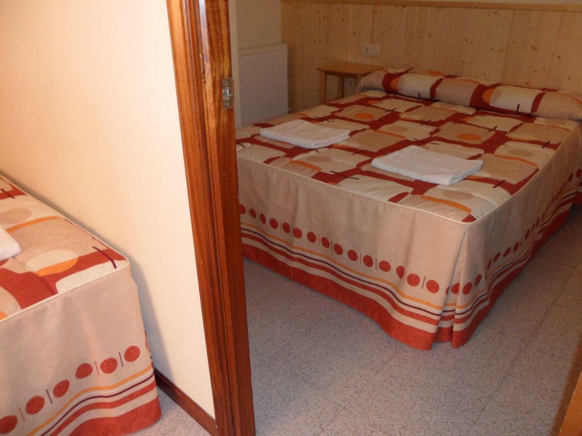 Hostal Alce Hotel Nigran Exterior photo